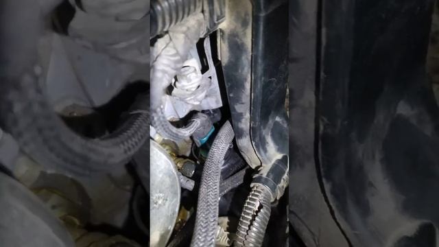 2008 model Peugeot ve BMW termostat değişimi ve  su havası almak