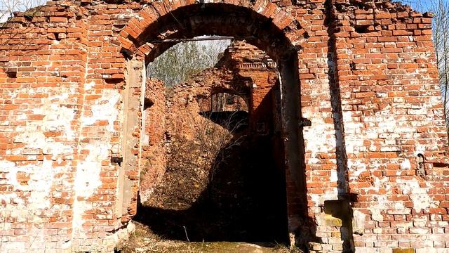 БЕРЕЗНИКИ – ПРОВАЛЫ И БЕЛОЕ МОРЕ. УСОЛЬЕ И ЗАБРОШЕННЫЕ ХРАМЫ.