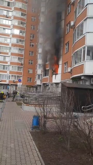 В столице таджики спалили трёхкомнатную квартиру !!!