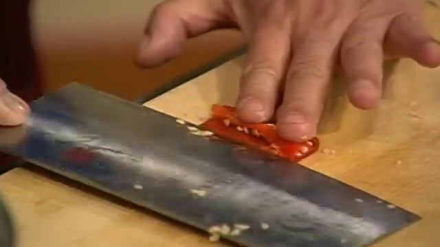 Ethnic Macanese Favorites - Slow-Cooked Seven-Flavor Pork - Martin Yan's Chinatowns (Episode 3)