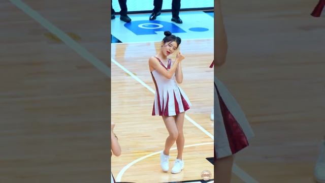 [4K] Shin Sehee Cheerleader ‘Cheer Up' Performance Fancam | Suwon KT Sonicboom 230301