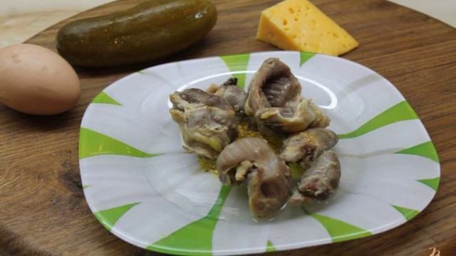 Салат с куриными субпродуктами