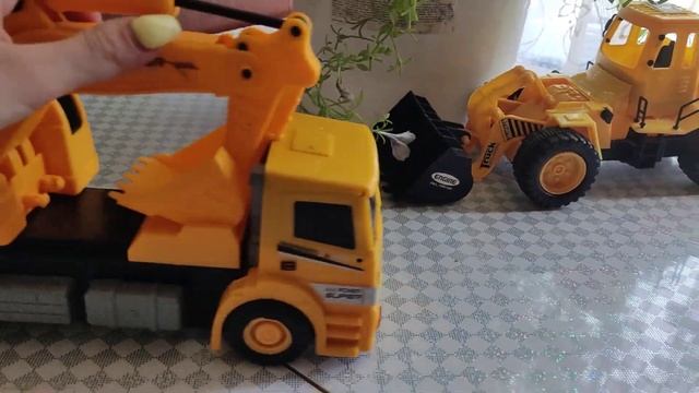 игрушки строительная техника,трактора