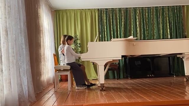 Гумерова Кира Н.Богословский "Игра с котёнком"
