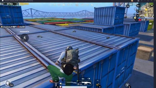 PUBG Mobile/вынесли мозг ваншотом в 3 шлем