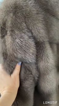 Шубка из меха норки с капюшоном