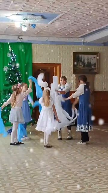 Снежинки. Танцевальная группа "Васильки" #dance #танцы #танец #круто  #музыка #россия