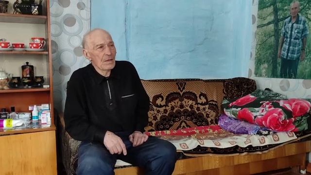 Ветерану партии Василию Кобозову 90 лет