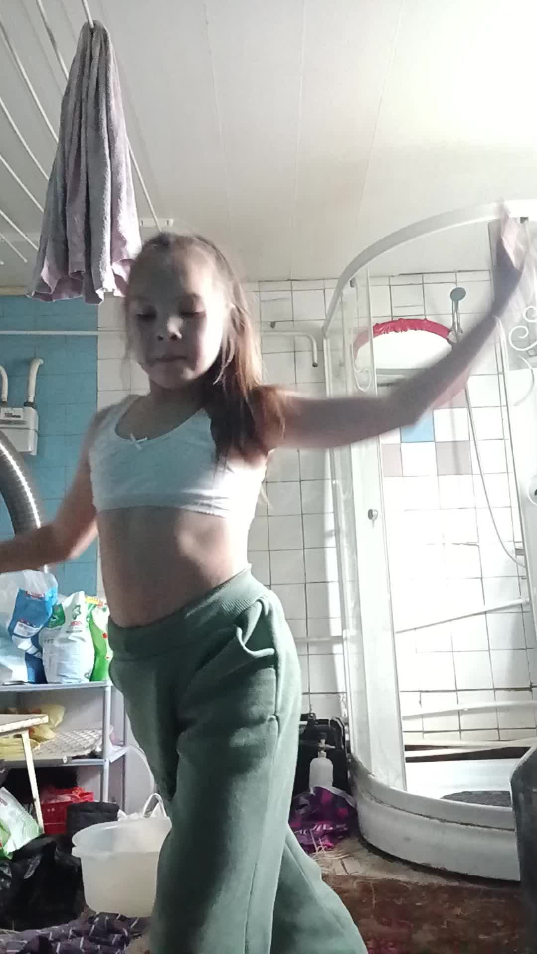 поля