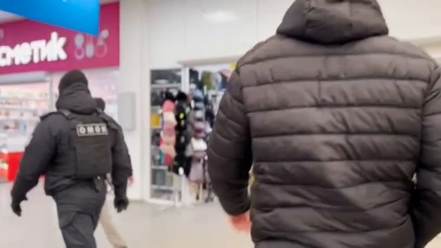 ОМОНовцы накрыли цыган на Челябинском вокзале !!!