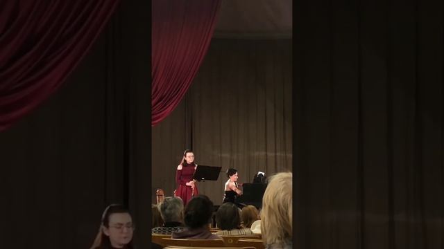 В.А. Моцарт - концерт для гобоя с оркестром(2 часть)