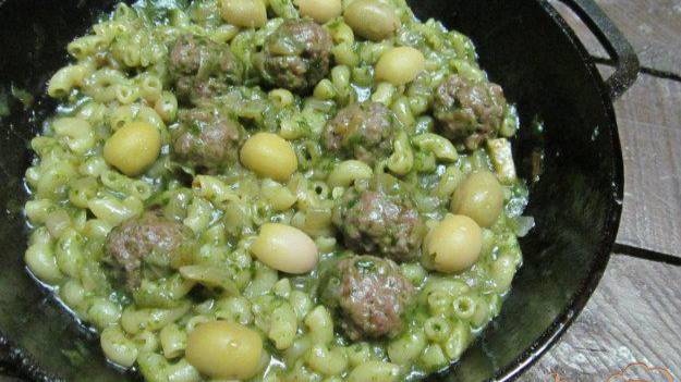 Фрикадельки с макаронами
