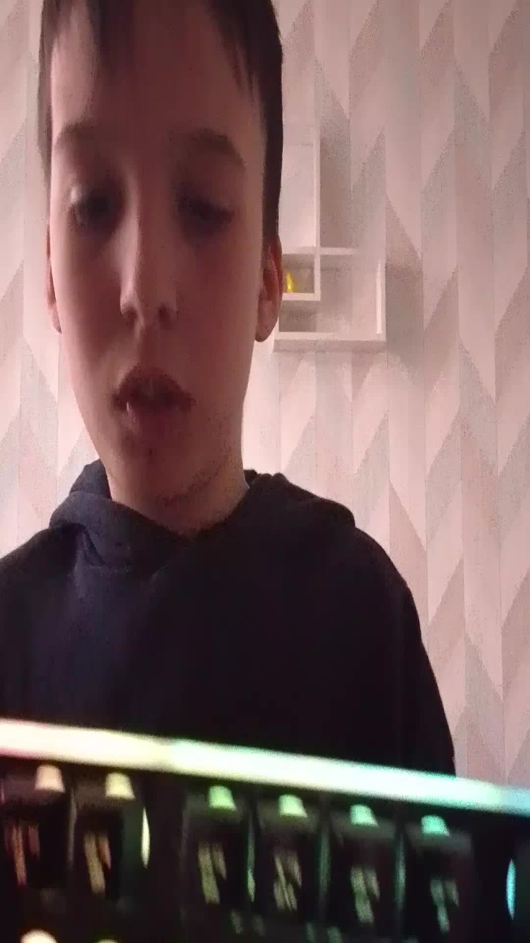 Какие видосы мне перезаливать?