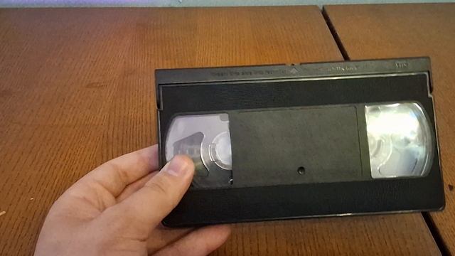 обзор на пополнение коллекции VHS кассет с юлы