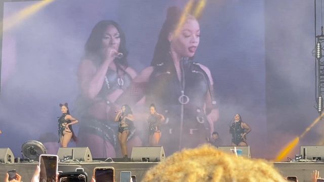 Megan Thee Stallion - Body ( Lollapalooza 2022 Paris