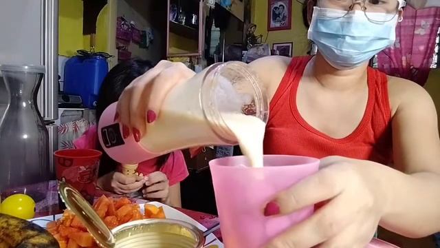 Papaya,apple & pineapple smoothie using Portable Blender Juicer | Worth It kaya ang Blender na ito?