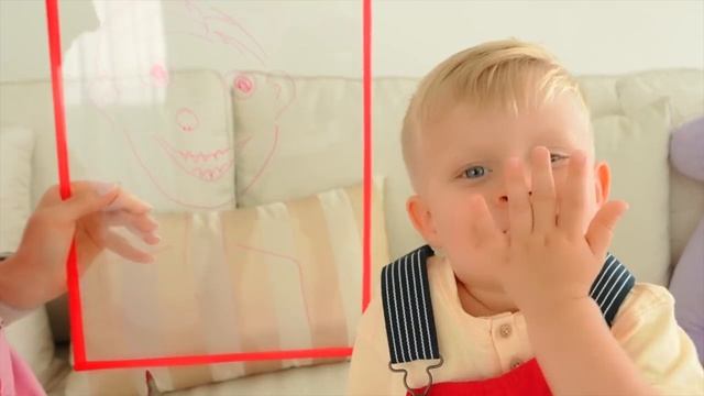 Оливер и Мама играют в Челлендж 1000 Вызовов