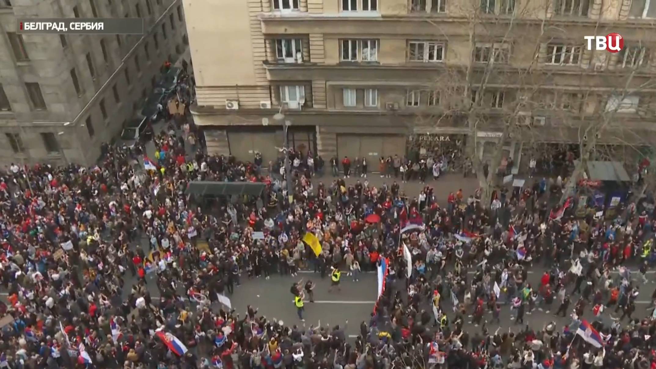 Ситуация на акции протеста в Белграде накаляется / События на ТВЦ