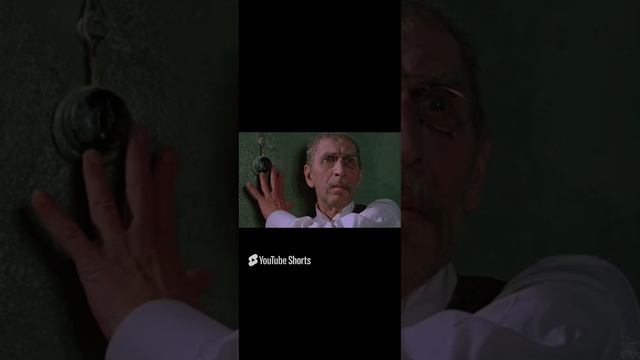 Почему Бендеру перерезали горло