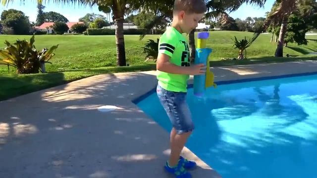 Диана и Рома Roma pretend play with toys Explorers kit