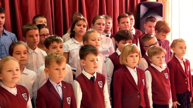 ЧОУ "Лицей "Надежда": песня маме..
