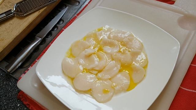 CARPACCIO DE SAINT JACQUES ET CITRON CAVIAR