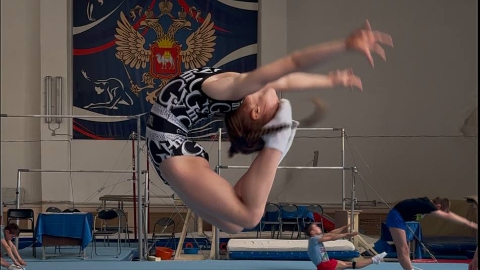 выступление прыжок)