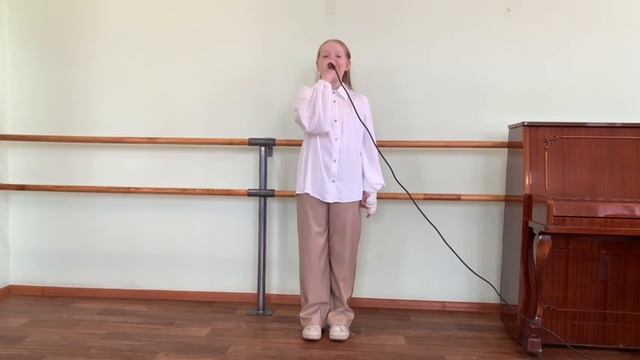Батенок Варвара, музыка А.Ольханского, слова А. Лучиной, «Над океаном облаков»