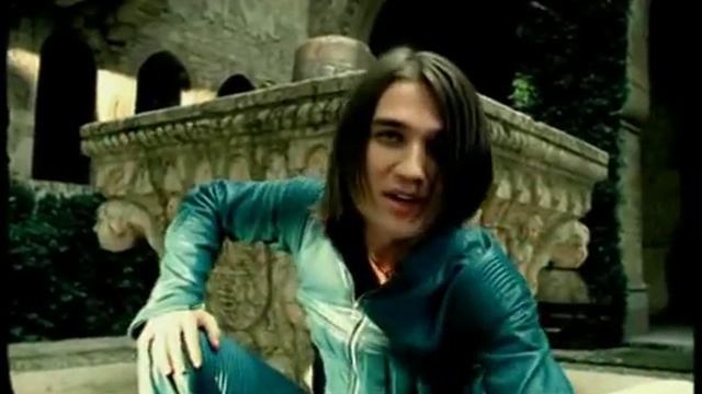 koroli-nocnoy-veroni-les-rois-du-monde-russian-clip_(videomega.ru)