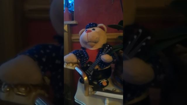 Поющий медведь