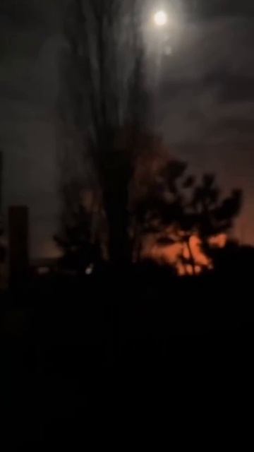 Мопеды атакуют подстанцию  в Ильичевске Одесской области.
