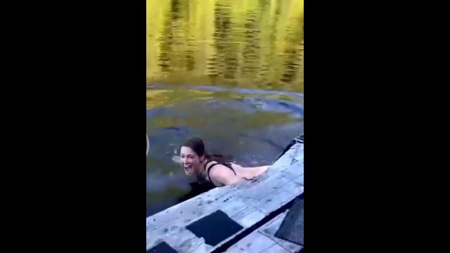 Зацепилась!