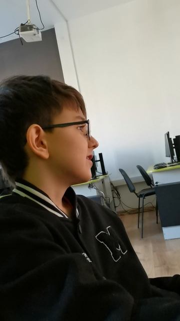 VID_20250316_111935.mp4