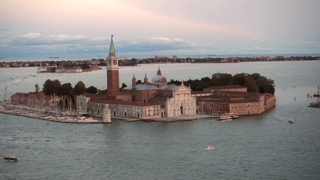 Венеция. Непринуждённая и атмосферная прогулка.