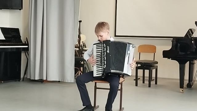 А. Прибылов. Сонатина № 1, 1 часть. Исполняет Денис Машнюк