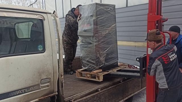 Покупатель из г Ленинск-Кузнецкий Грузим котел длительного горения Kryzer X4 из магазина МногоКотлов
