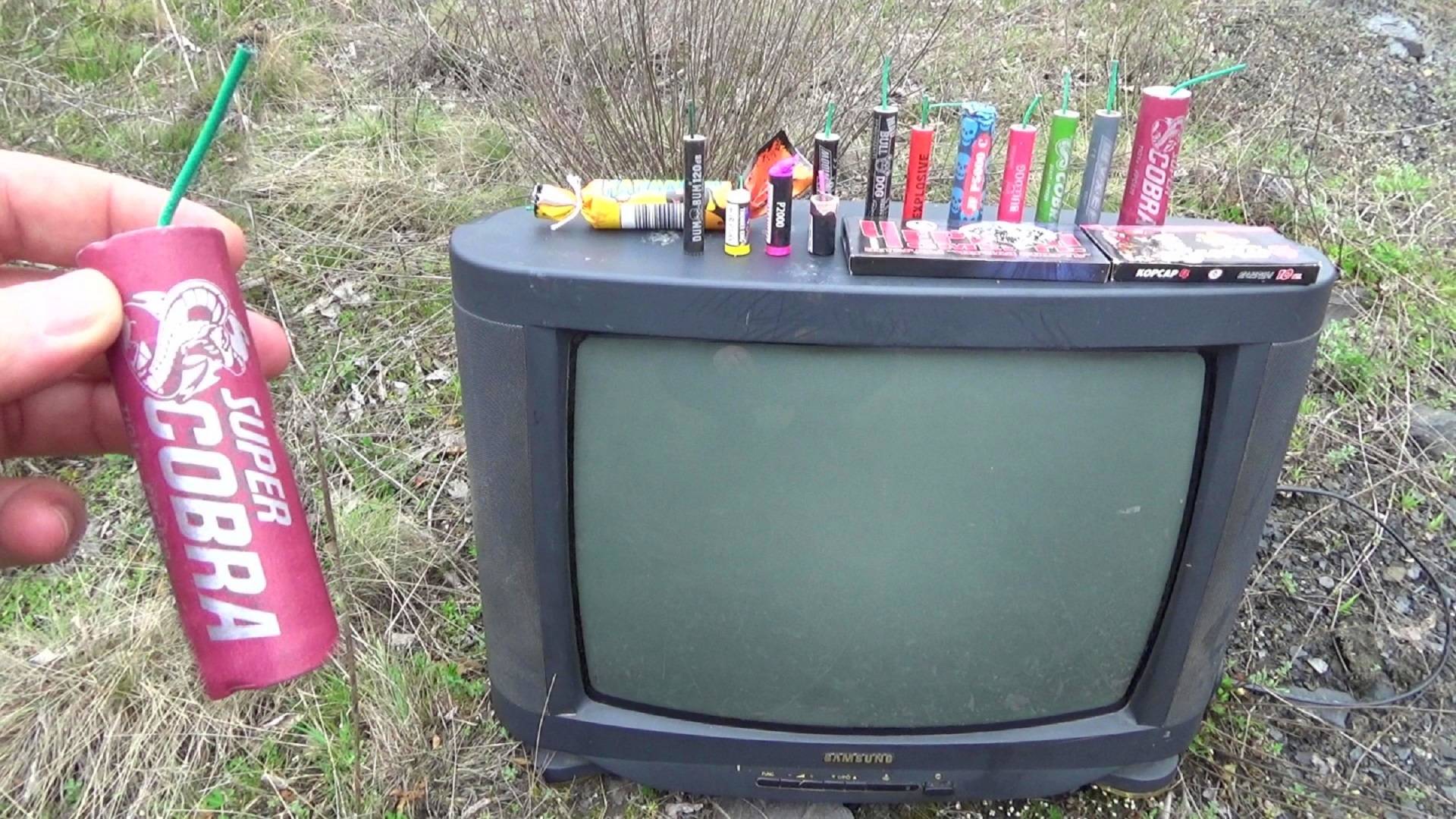 ПРОТЕСТИРОВАЛ КИНЕСКОП ТОПОМ МОЩНЫХ ПЕТАРД,Взрываем Петардами Кинескоп Телевизора