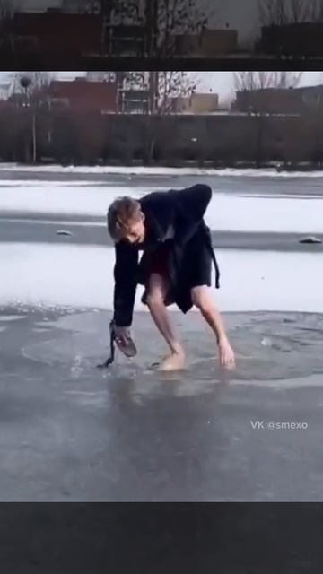 Просто это мои любимые тапки!😂