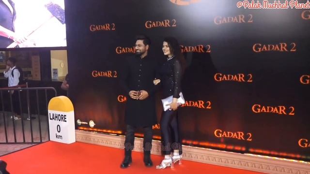 Grand Entry Of Mithoon & Palak @ The Grand Premiere Of Gadar 2 || Red Carpet ||
