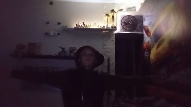 E.M.P.I.E.R песня