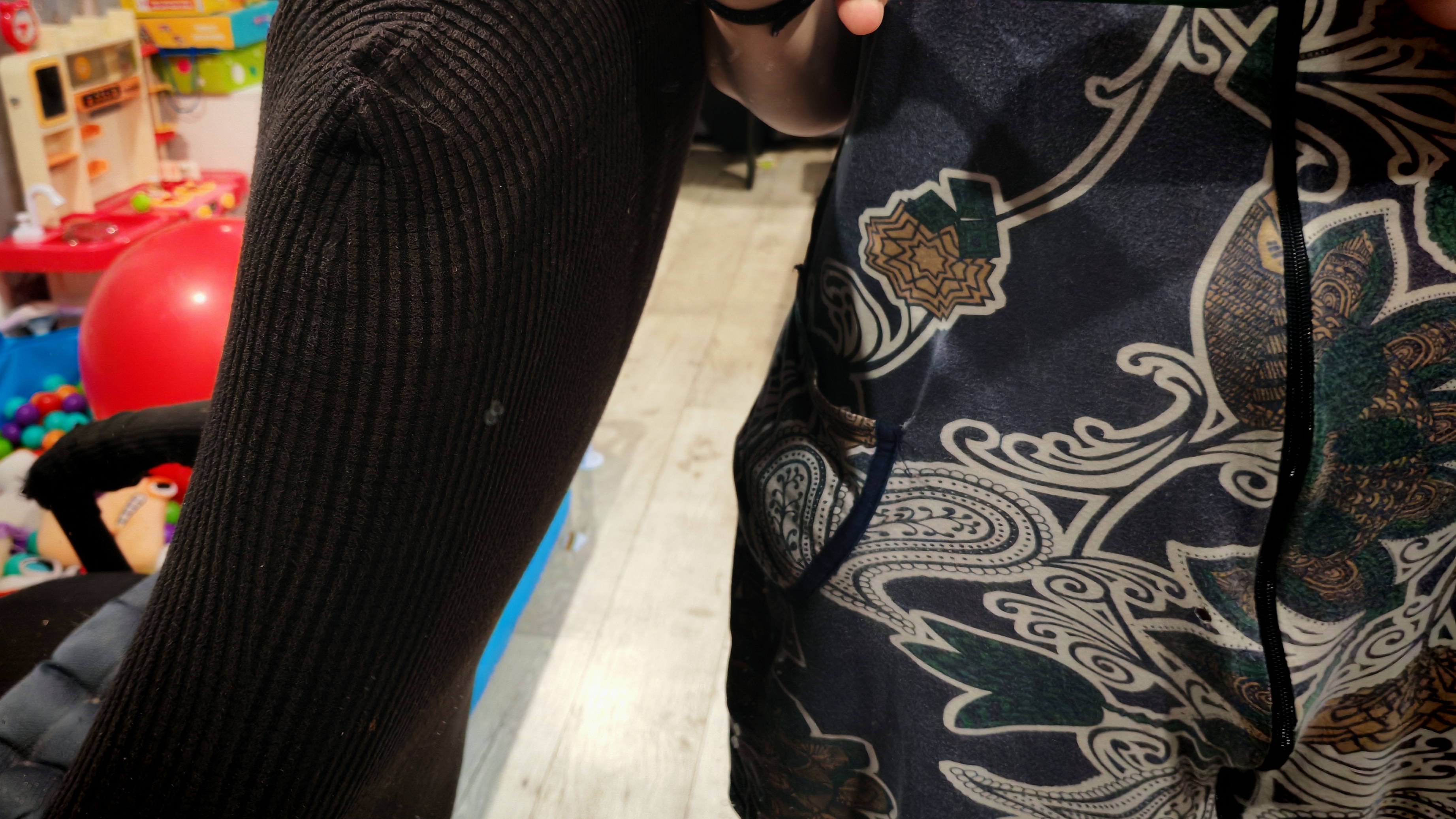 3 часа ночи доходит в деревне нашей