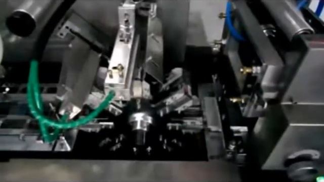 Automatic transparent film three-dimensional packaging machine,  auto cellophane wrapping machine