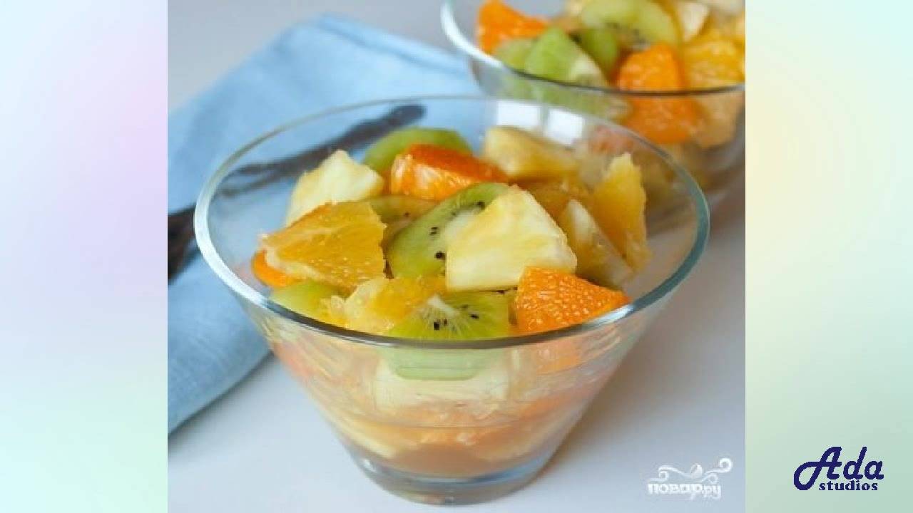Деликатес, доступный каждому! Фруктовый салат с апельсинами - очень простой и легкий летний салат. В