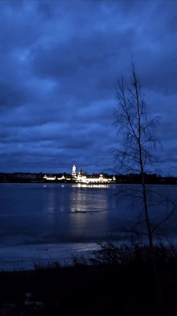 Свято-Введенский Толгский женский монастырь в городе Ярославль