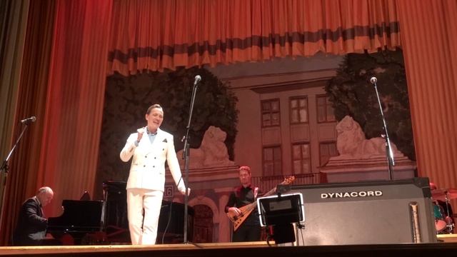 2025.03.15 Москва. Дом ученых. К 130-летию Л. Утёсова. «Черная стрелка». Поет Сергей Петрищев
