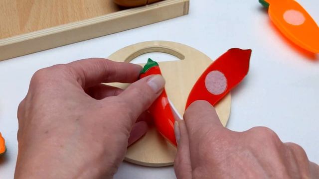 Увлекательное видео - Как нарезать пластиковые продукты -  фрукты и овощи ASMR