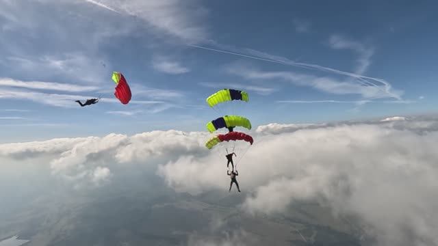 Омские парашютисты на Чемпионате России. Крутицы, 2024 год.