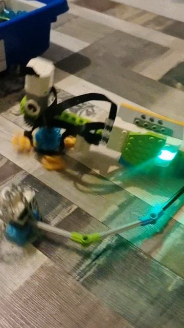 детская фантазия не знает границ. модель конструктора wedo 2