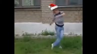 Новогодний пацан прыгнул с крыши
