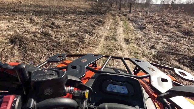 Тестирование квадроцикла Cfmoto 400 в карьерах во время покатушек